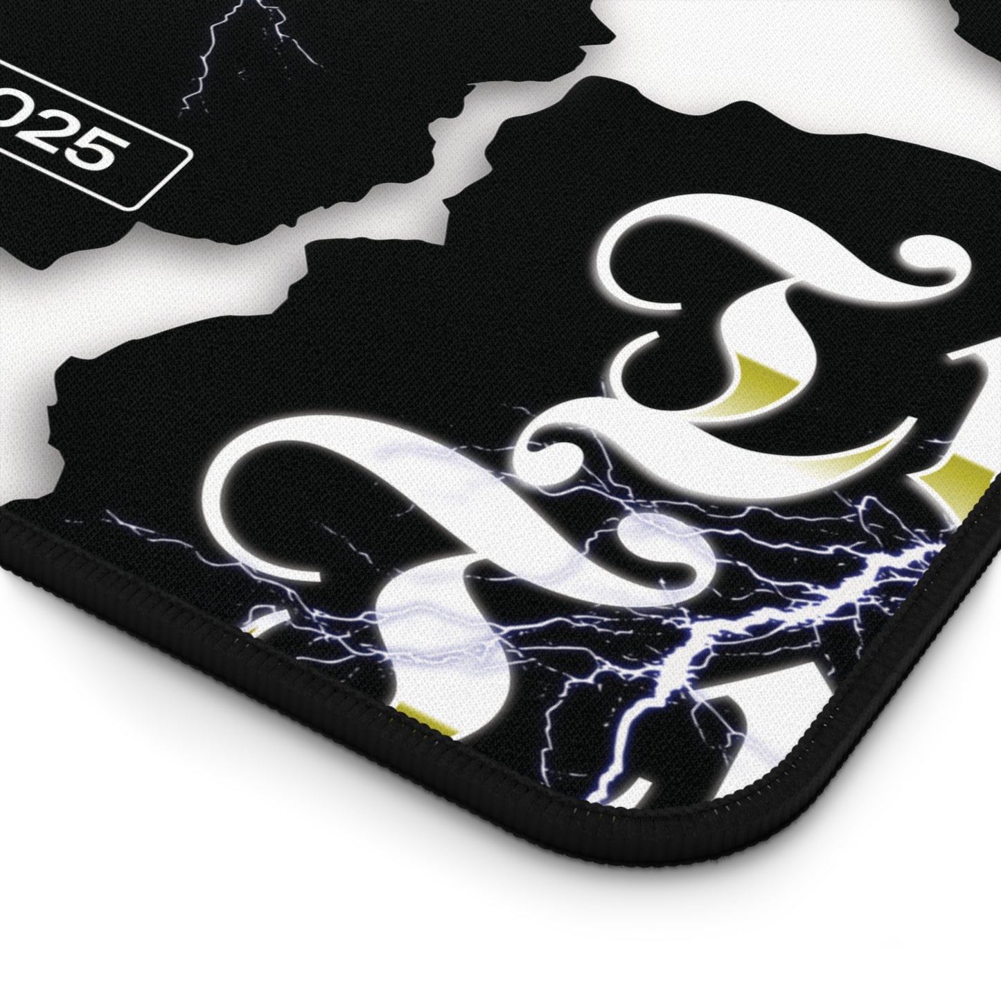 TropyTredz Storm Desk Pad